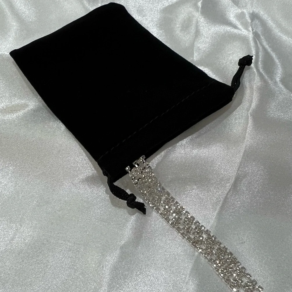 SWAROVSKI CRYSTAL BRACELET made with Swarovski Crystal & Elements - Picture 6 of 8